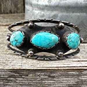 Vintage Navajo Sterling Silver No. 8 Mine Turquoise Cuff Bracelet